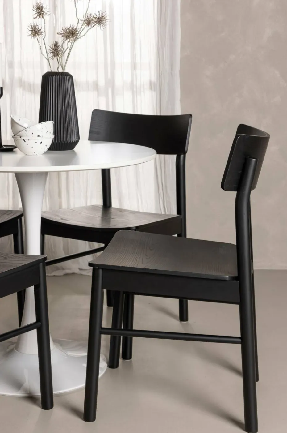 Venture Home Spisegruppe Hamden med 4 stk stoler Montros