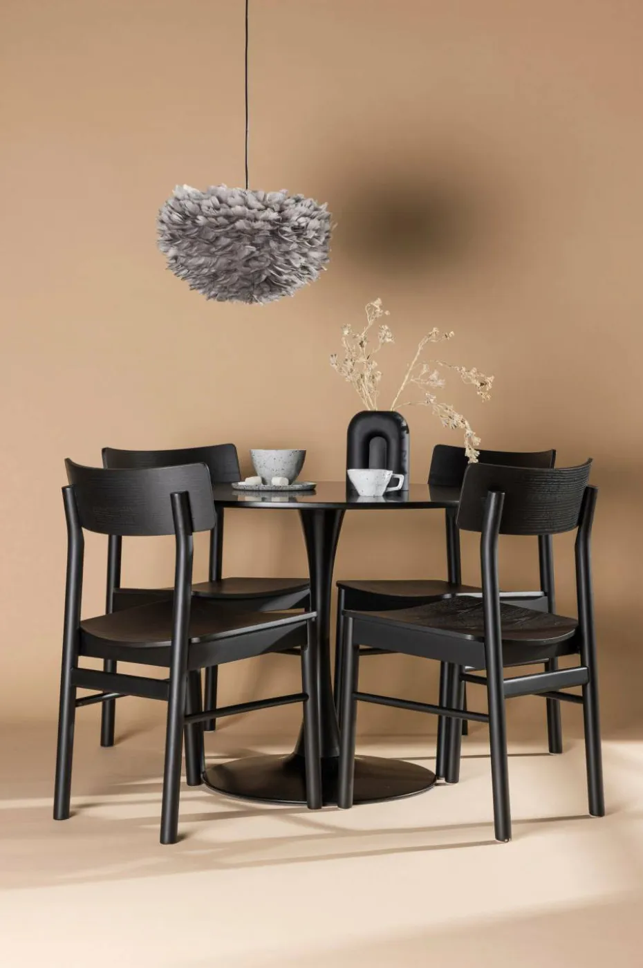 Venture Home Spisegruppe Glade og stolene Montros